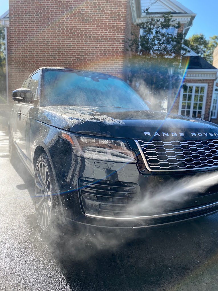 Range Rover — Full Exterior